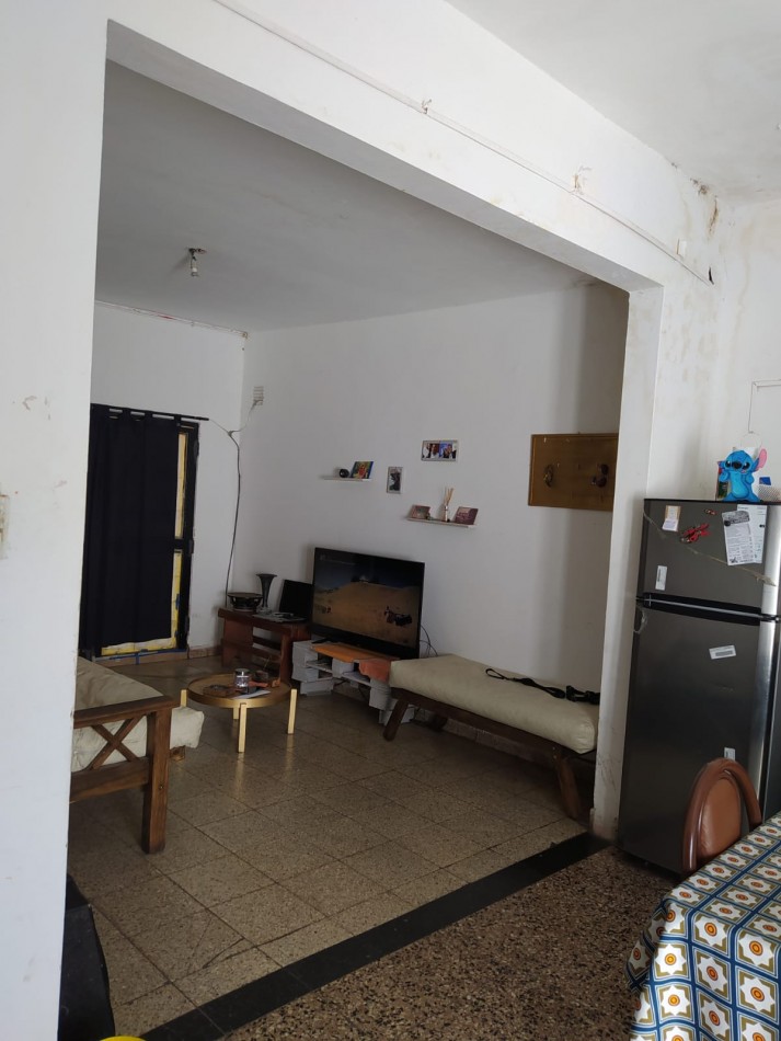 CASA 2 DORMITORIOS