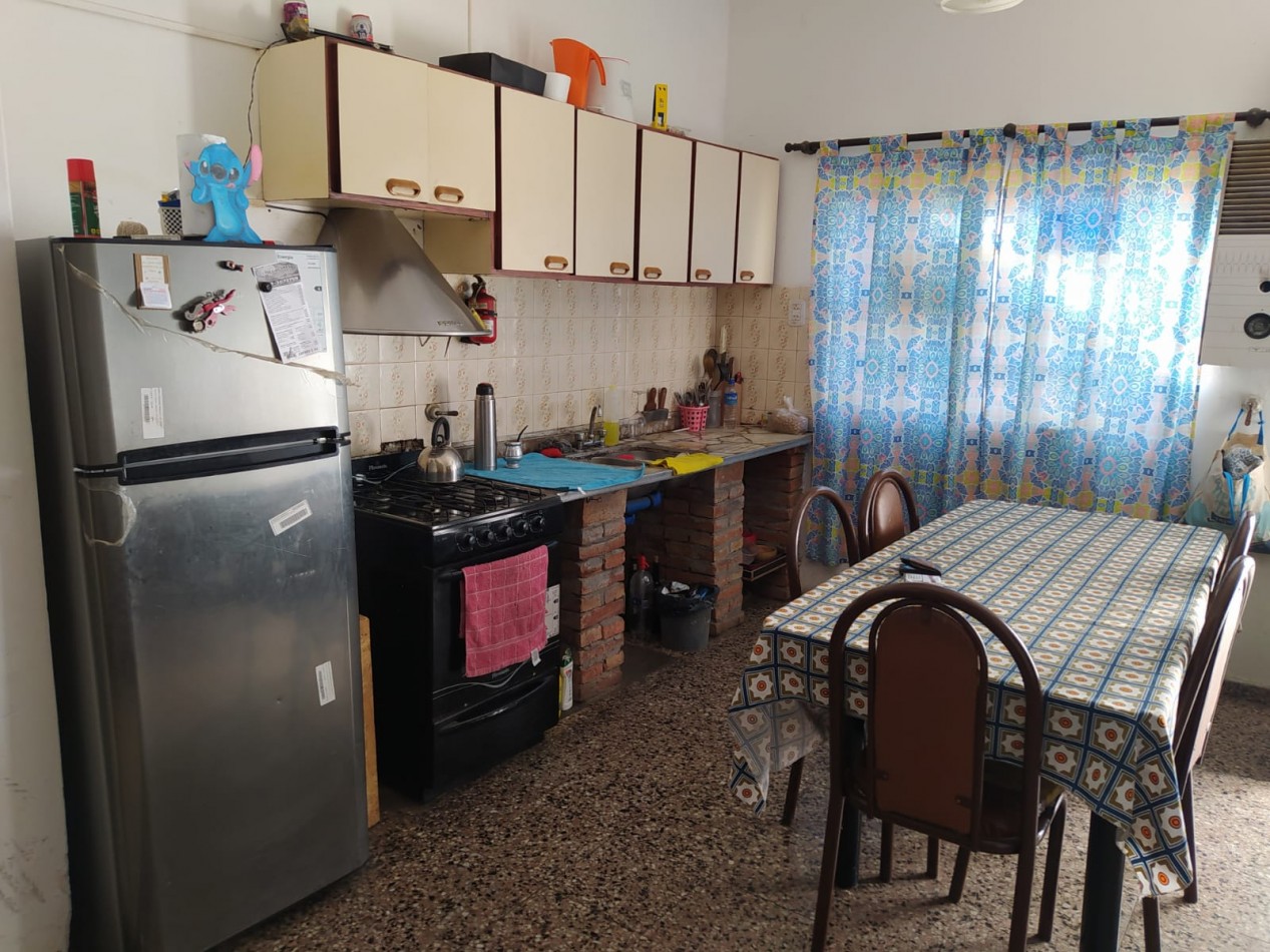 CASA 2 DORMITORIOS