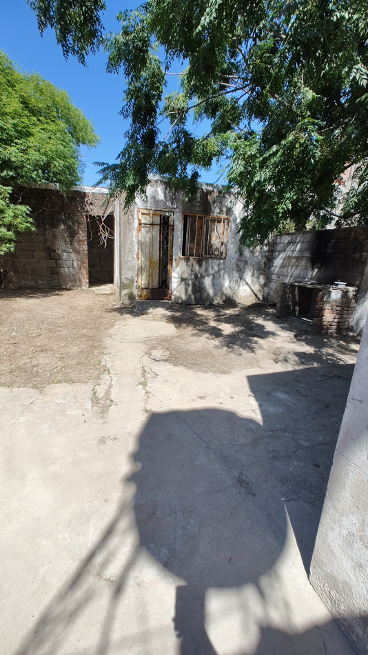 CASA 2 DORMITORIOS