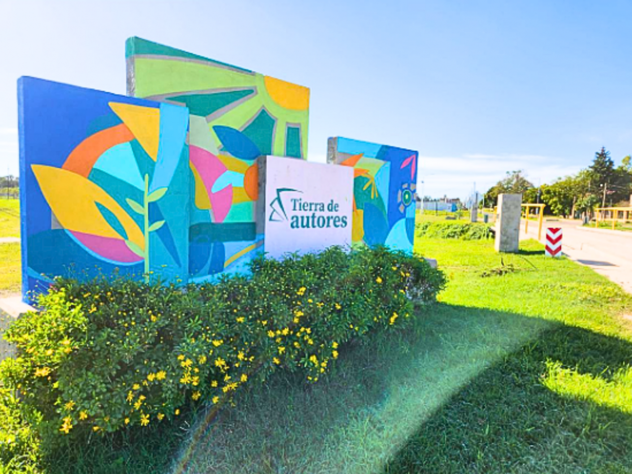 LOTES - TIERRA DE AUTORES