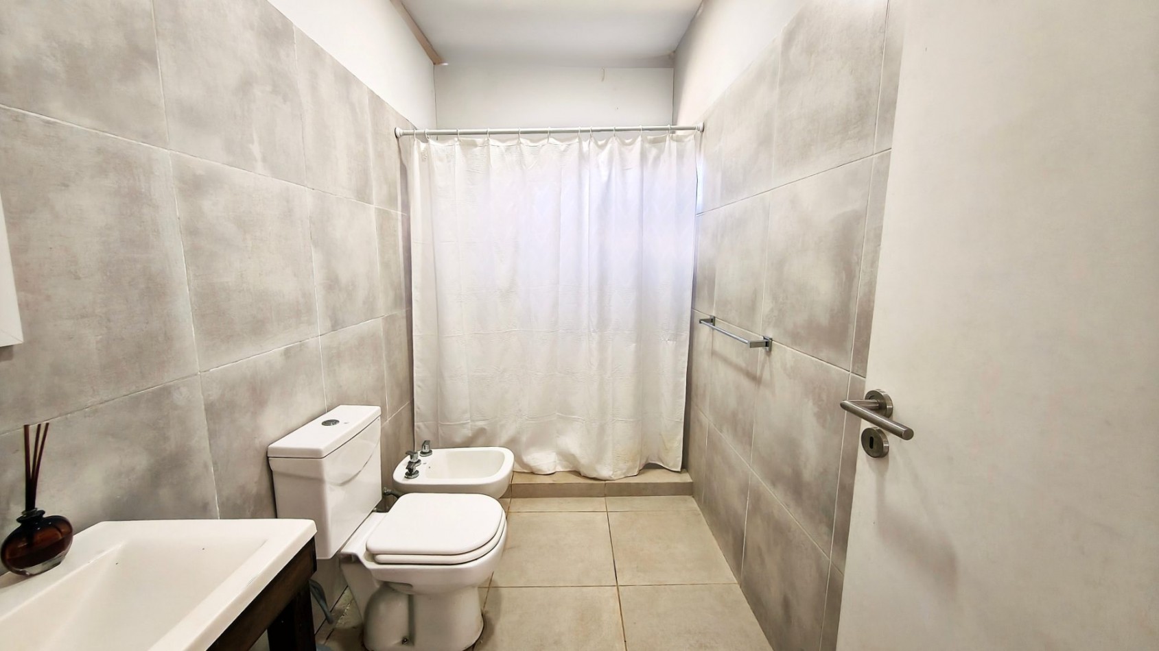CASA SEMI AMOBLADA -TDS III