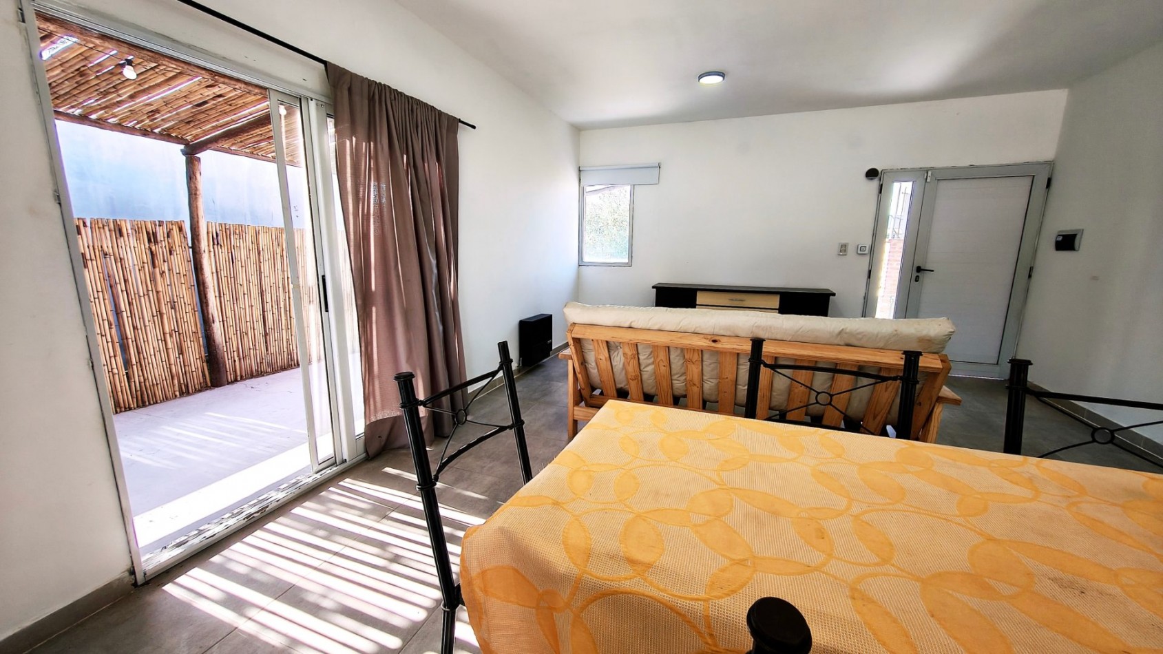 CASA SEMI AMOBLADA -TDS III